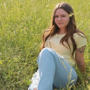 Meet your Posher, Danielle